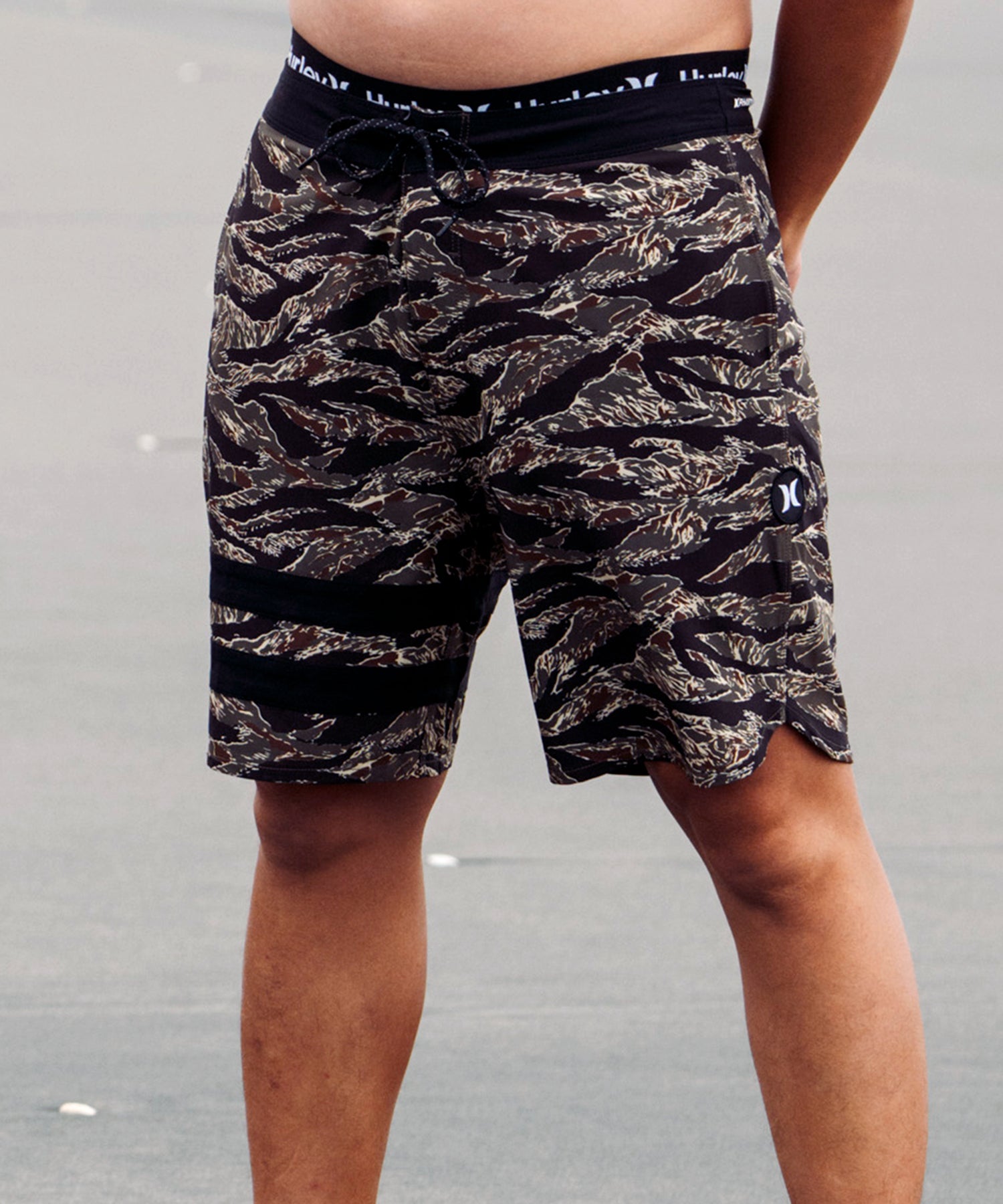 【NEW】PHANTOM ブロックパーティ エコ サイドポケット 18" (メンズ/サーフパンツ・水着/レギュラーレングス)