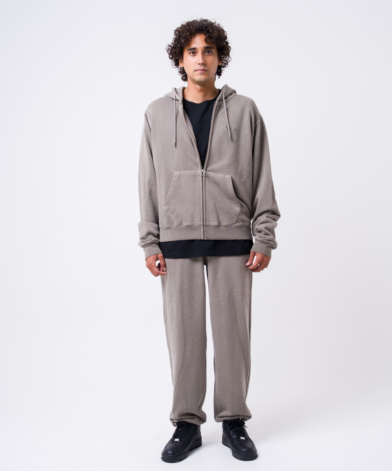 【NEW】SWEAT OLD ENGLISH PIGMENT PANTS メンズ/パンツ/オーバーサイズフィット