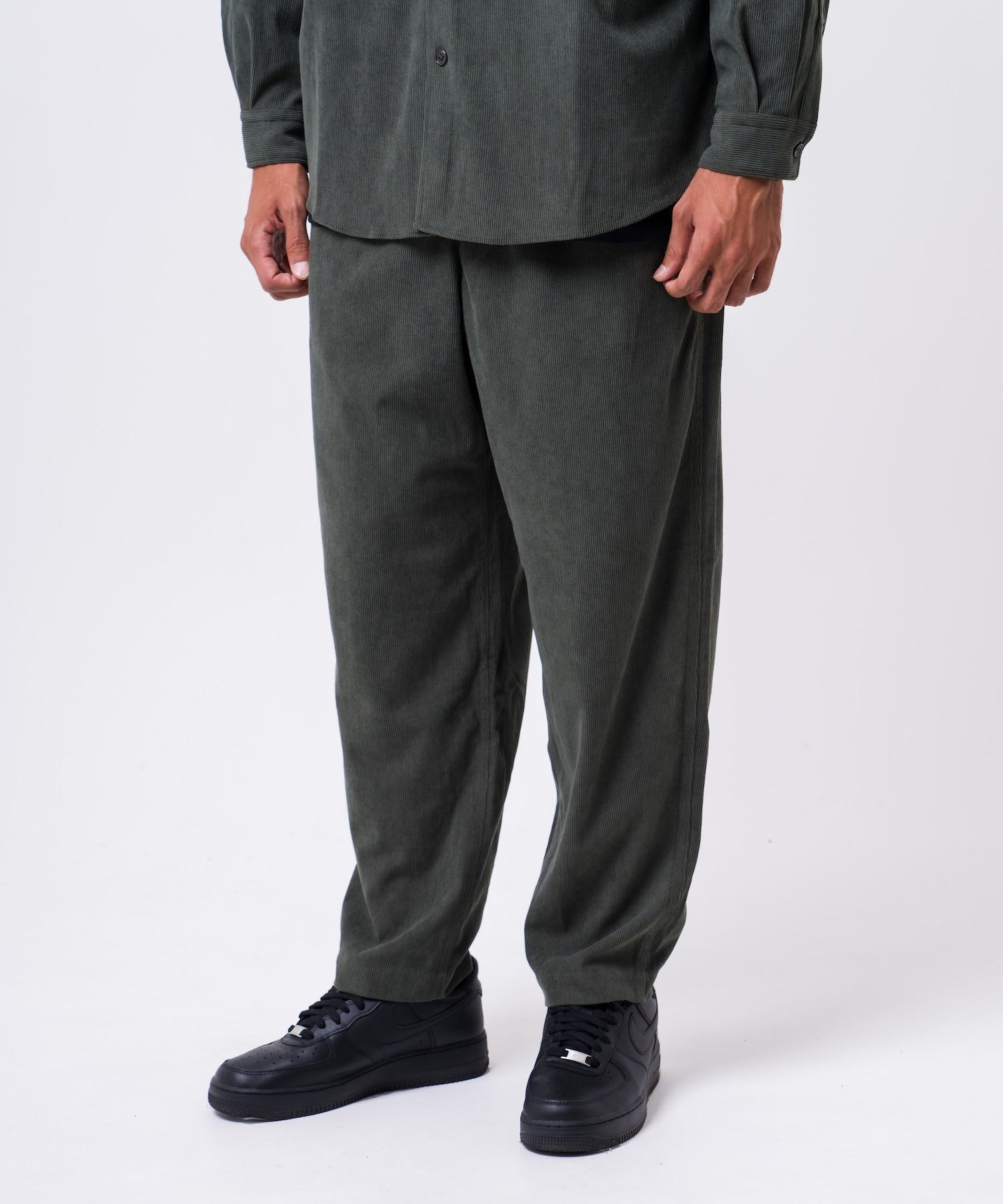 【NEW】CORDUROY OLD ENGLISH LOGO PANTS メンズ/パンツ/オーバーサイズフィット