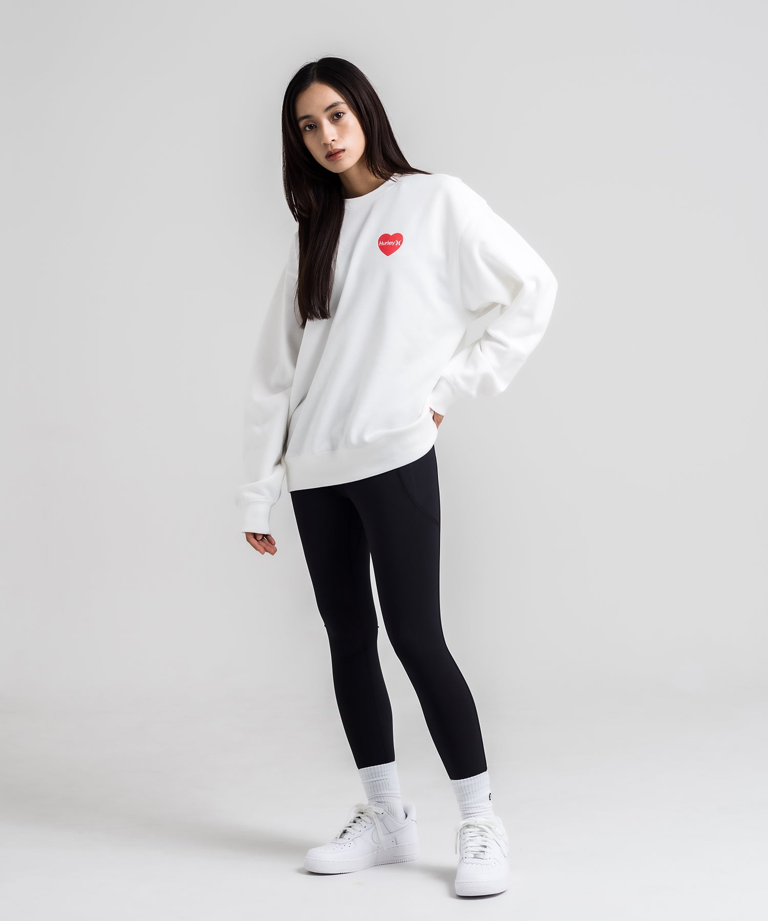 WOMENS OVRSZD HEART AND STRIPES  CREW レディース/スウェット