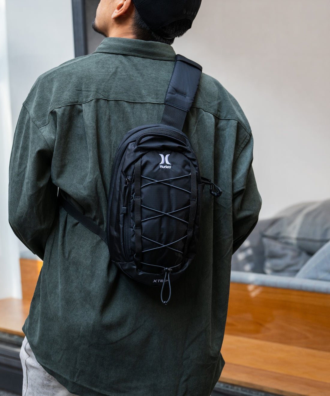 【NEW】HURLEY TERRAIN SLING BAG バッグ・リュック