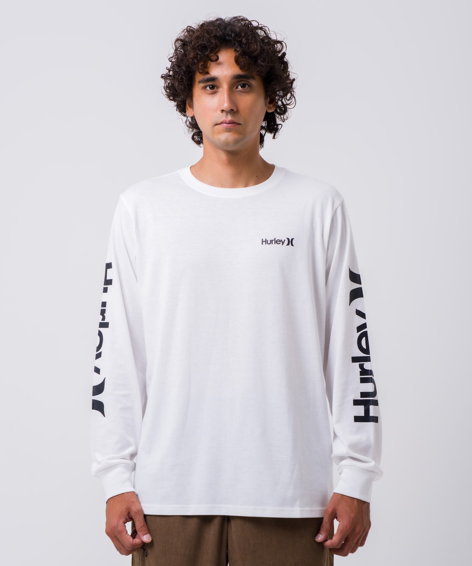 【NEW】SLEEVE ONE AND ONLY LOGO LONG SLEEVE TEE メンズ/ロンT/レギュラーフィット