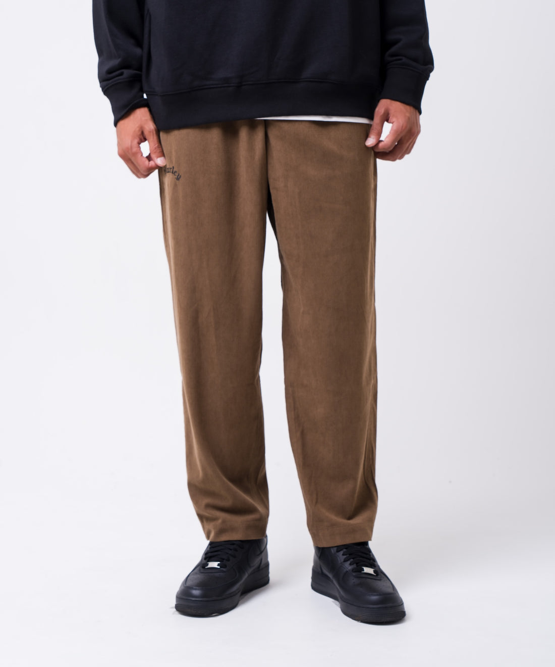 【NEW】CORDUROY OLD ENGLISH LOGO PANTS メンズ/パンツ/オーバーサイズフィット