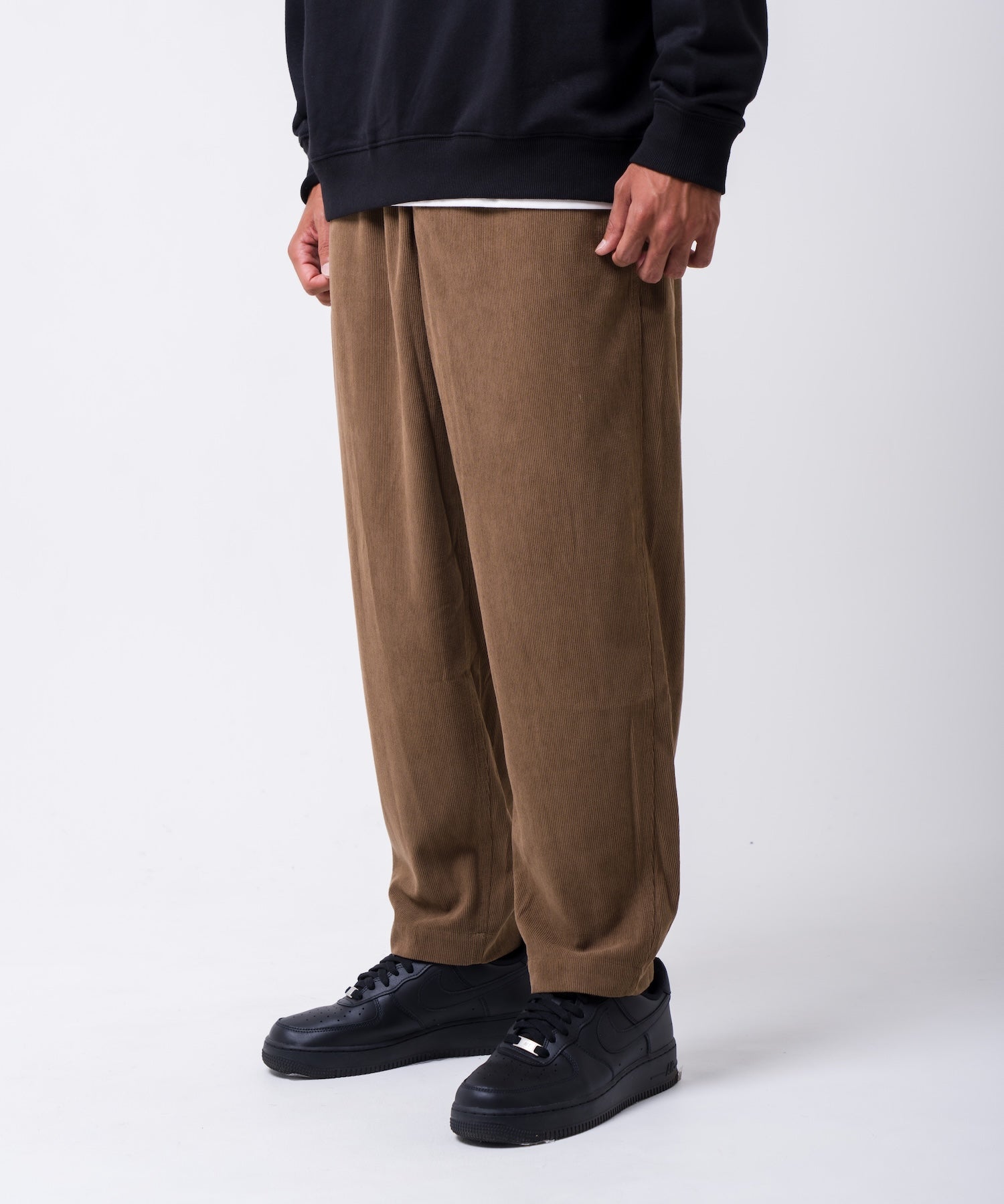 【NEW】CORDUROY OLD ENGLISH LOGO PANTS メンズ/パンツ/オーバーサイズフィット