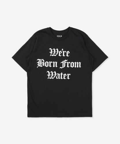 【NEW】オールドイングリッシュ ボーンフロムウォーター ロゴ ショートスリーブ Tシャツ (メンズ/Tシャツ/レギュラーフィット)