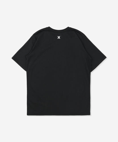 【NEW】オールドイングリッシュ ボーンフロムウォーター ロゴ ショートスリーブ Tシャツ (メンズ/Tシャツ/レギュラーフィット)