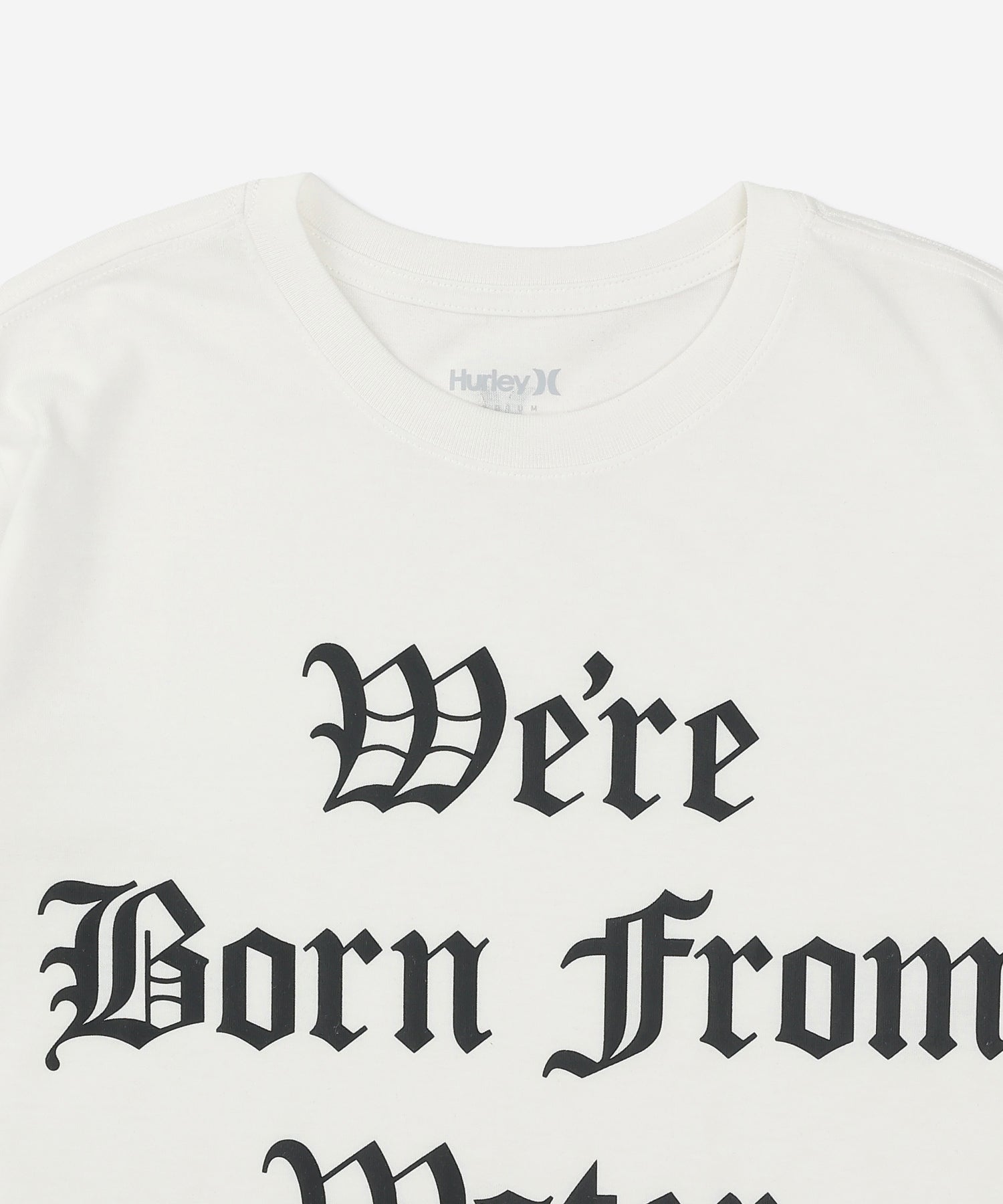 【NEW】オールドイングリッシュ ボーンフロムウォーター ロゴ ショートスリーブ Tシャツ (メンズ/Tシャツ/レギュラーフィット)