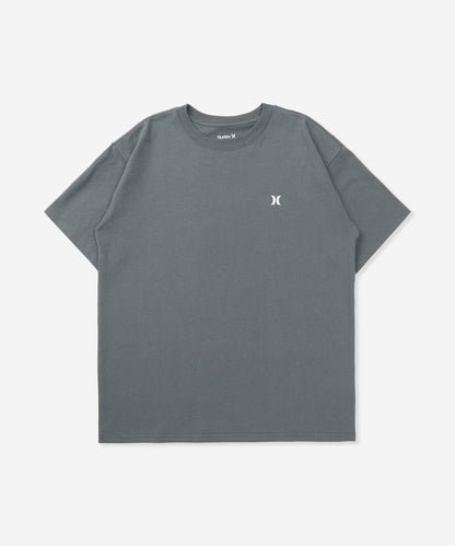 【NEW】ヴァーティカル トライバルロゴ オーバーサイズ ショートスリーブ Tシャツ (メンズ/Tシャツ/オーバーサイズフィット)