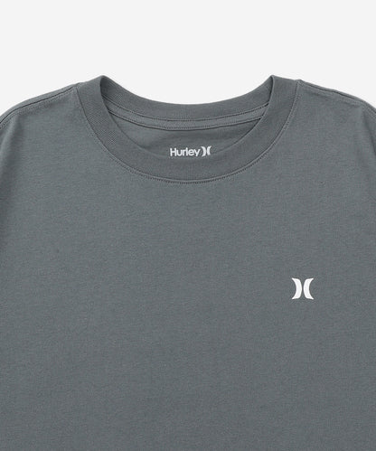 【NEW】ヴァーティカル トライバルロゴ オーバーサイズ ショートスリーブ Tシャツ (メンズ/Tシャツ/オーバーサイズフィット)