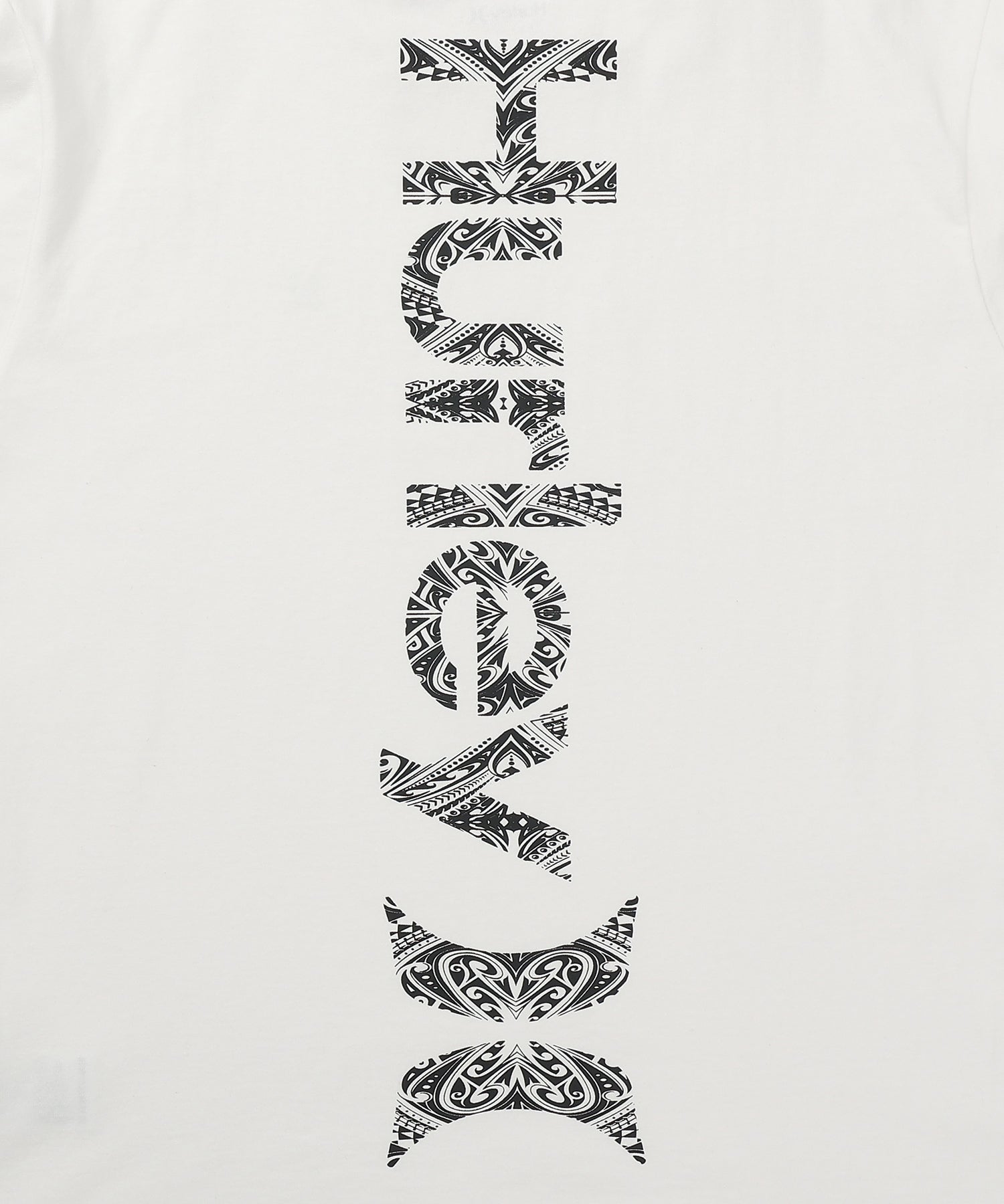 【NEW】ヴァーティカル トライバルロゴ オーバーサイズ ショートスリーブ Tシャツ (メンズ/Tシャツ/オーバーサイズフィット)