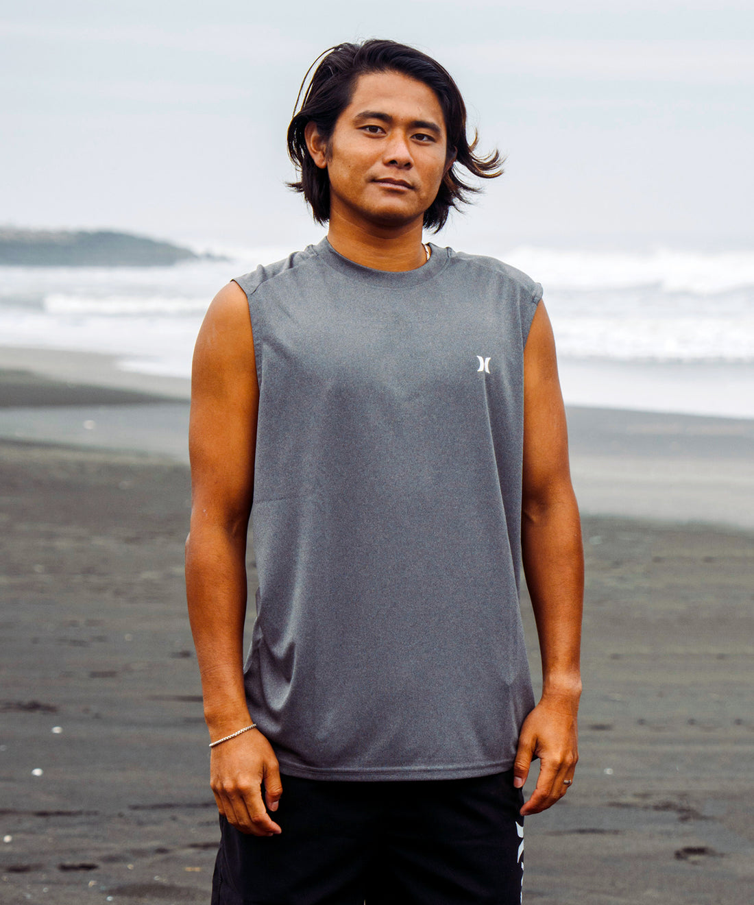 【NEW】ラッシュ アイコン スリーブレス (メンズ/ラッシュガード/レギュラーフィット)