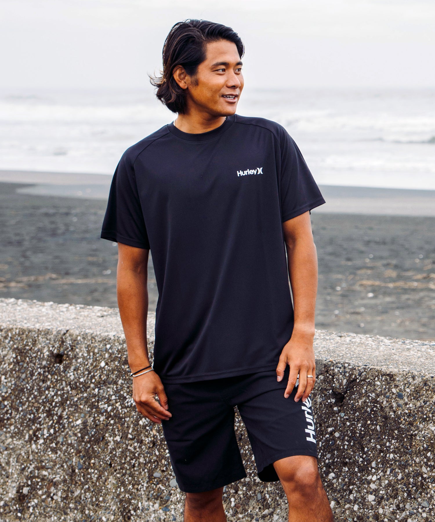 【NEW】ラッシュ アーチロゴ ショートスリーブ Tシャツ (メンズ/ラッシュガード/レギュラーフィット)