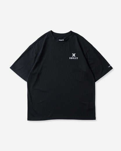 MENS PHANTOM OVERSIZED BACK LOGO TEE メンズ/ラッシュガード