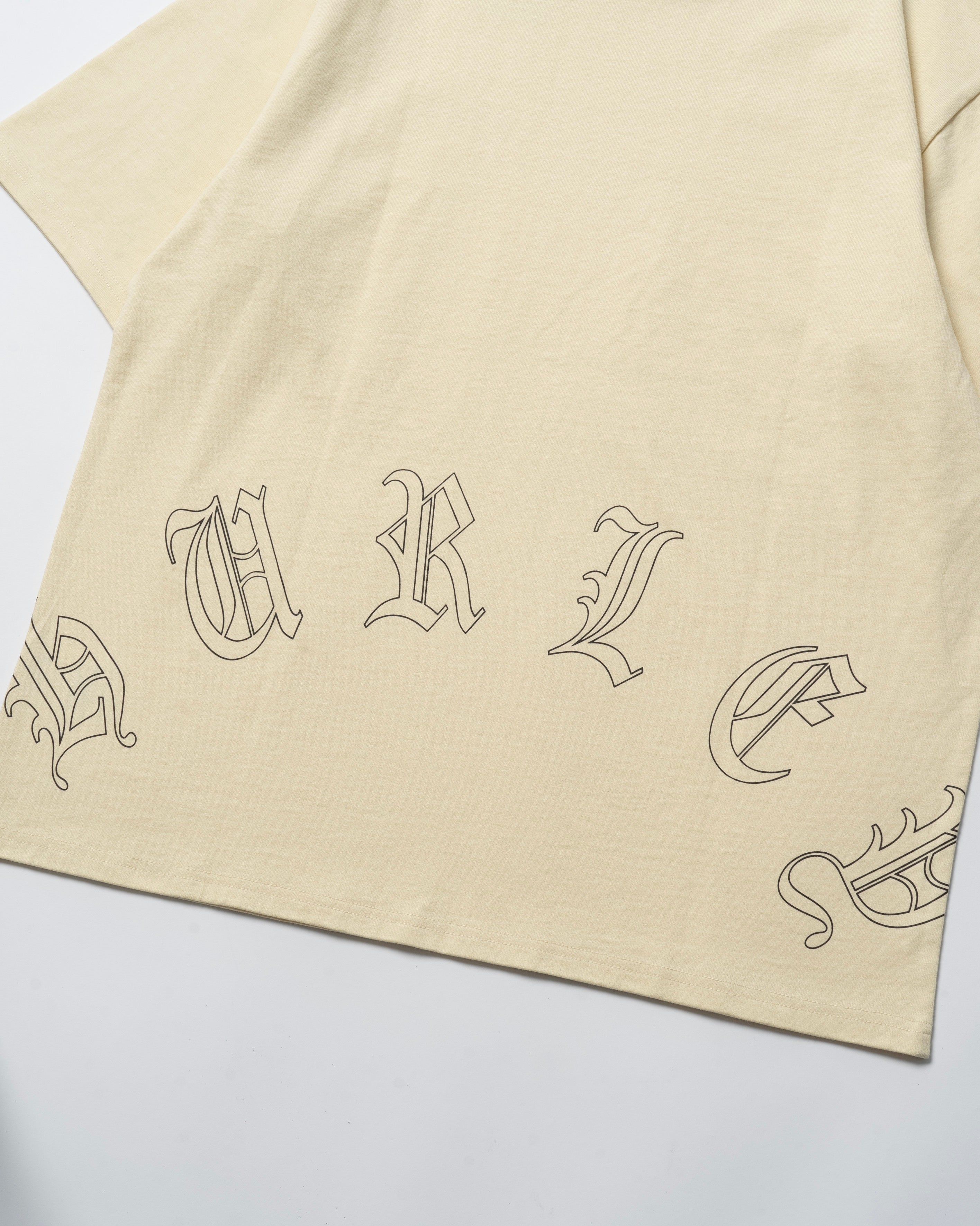 MENS OVERSIZED OLD ENGLISH LOGO SHORT SLEEVE TEE メンズ/Tシャツ