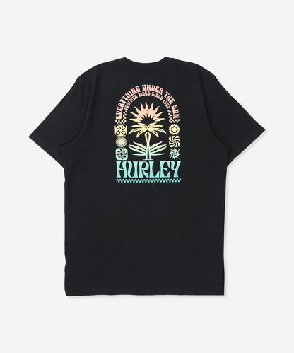 【NEW】グラフィック ショートスリーブ Tシャツ (メンズ/Tシャツ/レギュラーフィット)