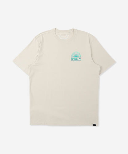 【NEW】グラフィック ショートスリーブ Tシャツ (メンズ/Tシャツ/レギュラーフィット)