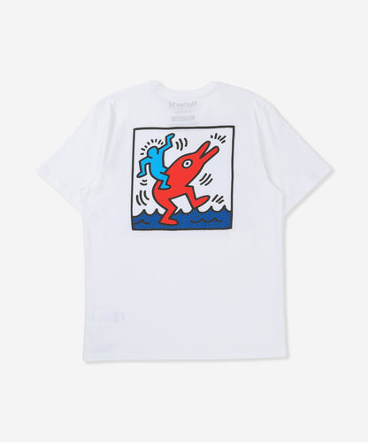 【NEW】キース・ヘリング ドルフィンライド ショートスリーブ Tシャツ (メンズ/Tシャツ/レギュラーフィット)