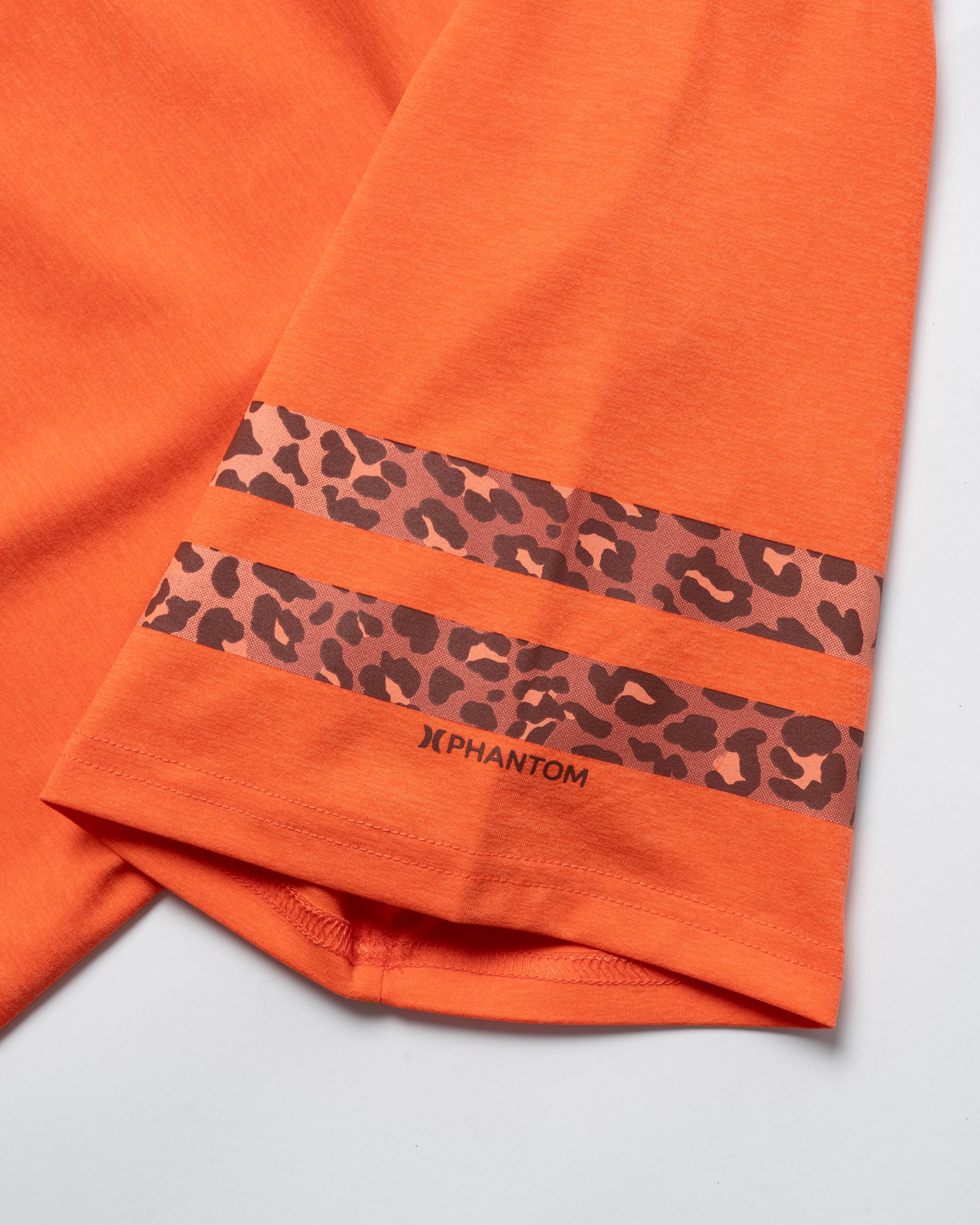 MENS PHANTOM OVERSIZED LEOPARD BLOCK PARTY SHORT SLEEVE TEE  メンズ/ラッシュガード