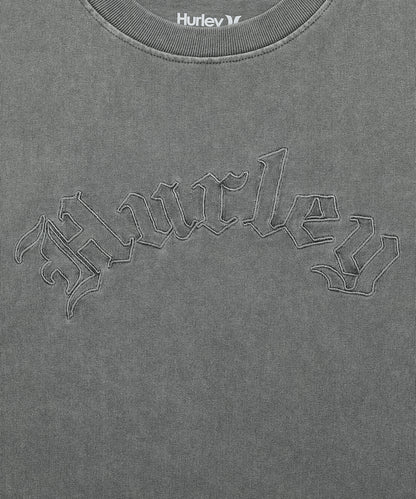 オーバーサイズ　エンブロイダリー オールドイングリッシュ ロゴ クロップド ショートスリーブ ティー (レディース/Tシャツ)